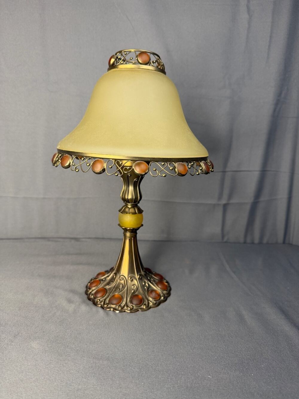 PartyLite Paris Retro Amber Beaded Tea Light Candle Lamp with Frosted Shade Ret.